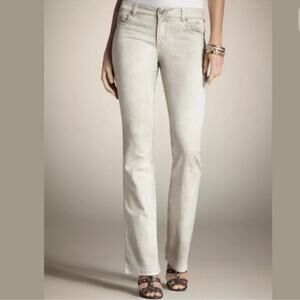 Chico’s Platinum Denim Ultimate Fit Flare Leg Women's Jean 1 (size 8) Beige